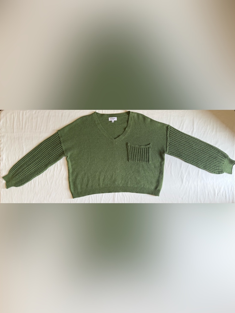 EE:Some Olive Green Textured Sleeve Knit Sweater-Medium